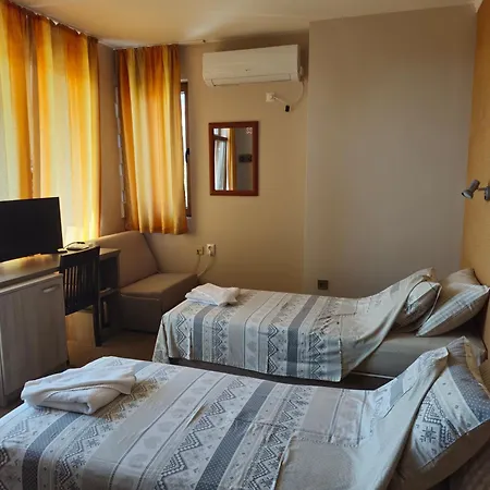 Family Favourite Hotel 2*