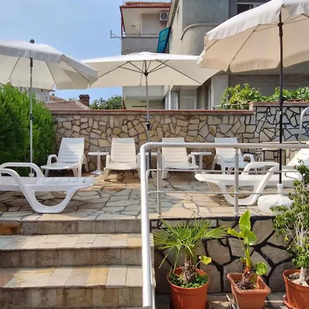 Hotell Family Favourite 2*