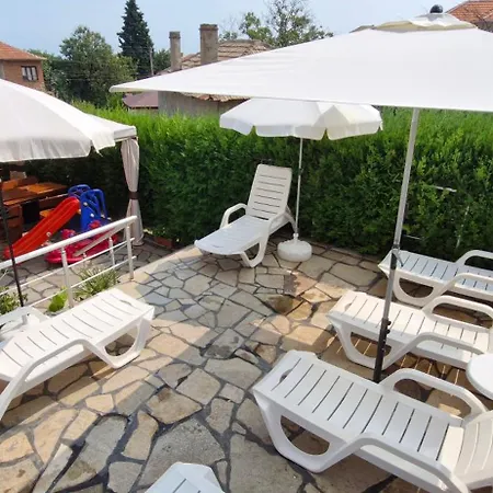 Family Favourite Hotell Obzor