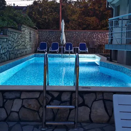 Hotell Family Favourite 2*