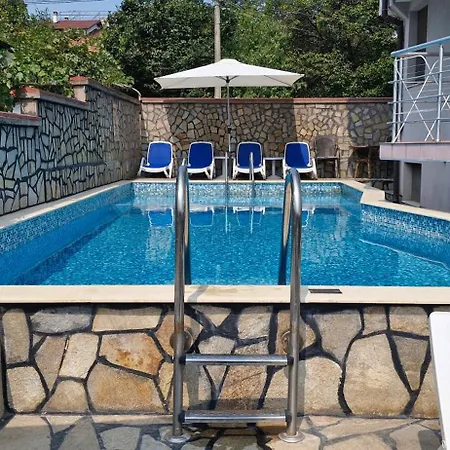 Family Favourite Hotell 2*