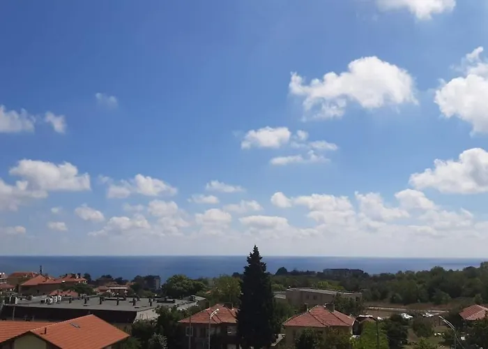 Hotel Family Favourite 2*